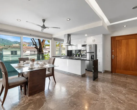 Francia 1 – Condo en venta en Versalles, Puerto Vallarta | Green Realty Mexico